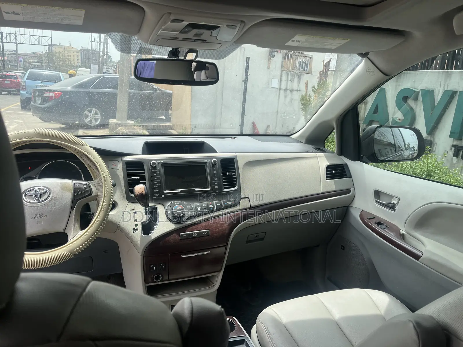 Toyota Sienna 2011 Gray