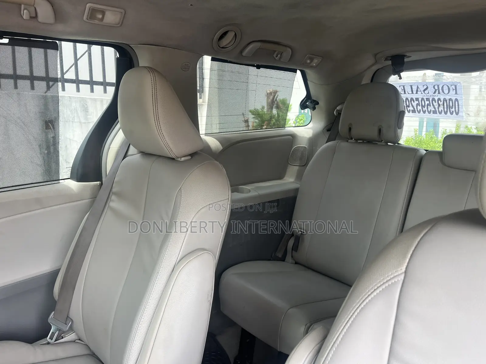 Toyota Sienna 2011 Gray