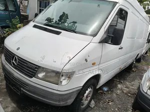Mercedes-Benz Sprinter 2011 White