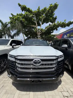 New Toyota Land Cruiser LC300 2025 Black