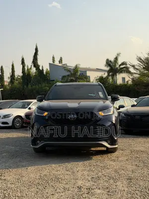 Toyota Highlander 2021 Black