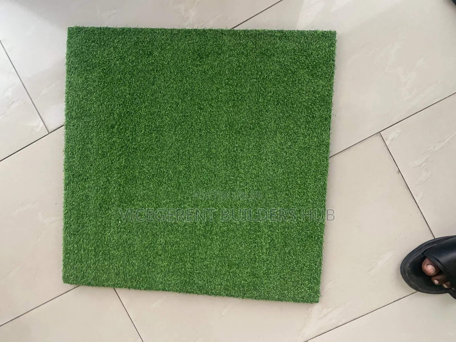 Smooth Grass Surface Gym Floor