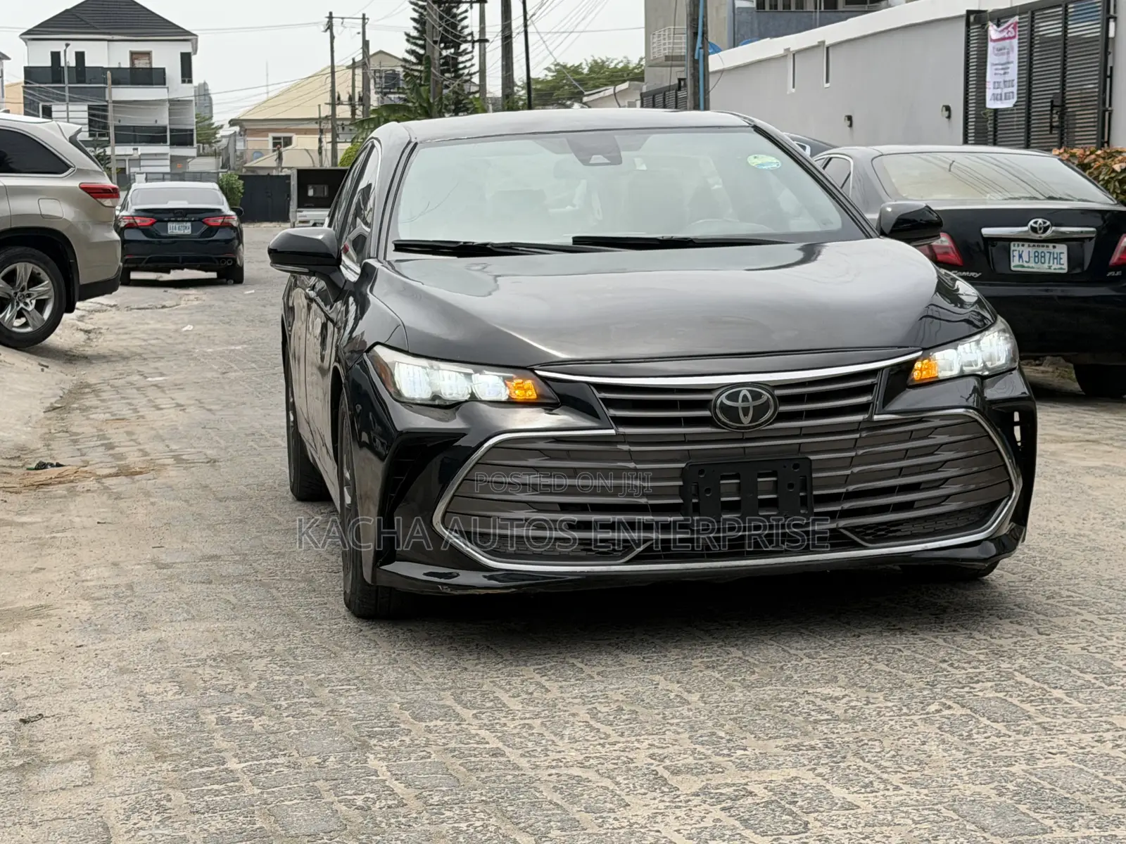 Toyota Avalon 2020 Black
