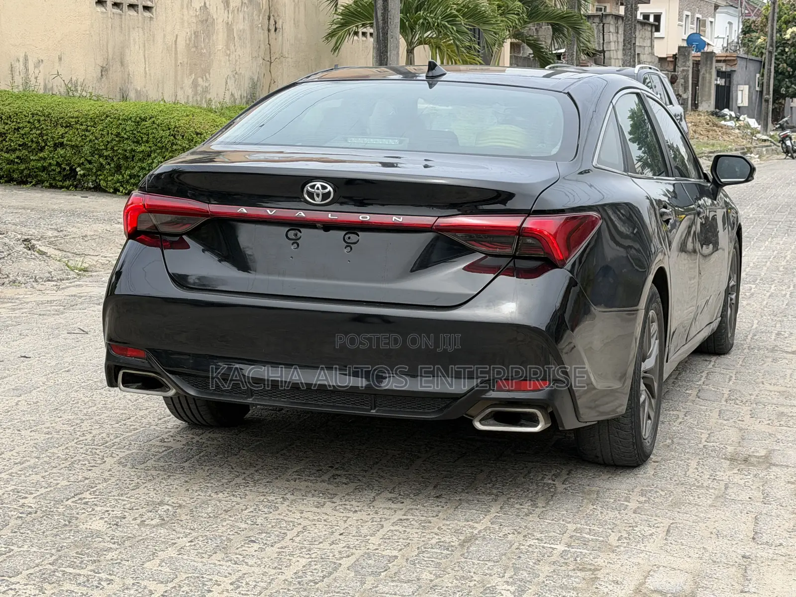 Toyota Avalon 2020 Black