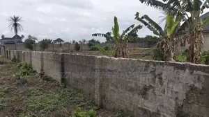 For Sale : 4 Plots With a Structure on Obirikwere Opm Airport Rd,Ph