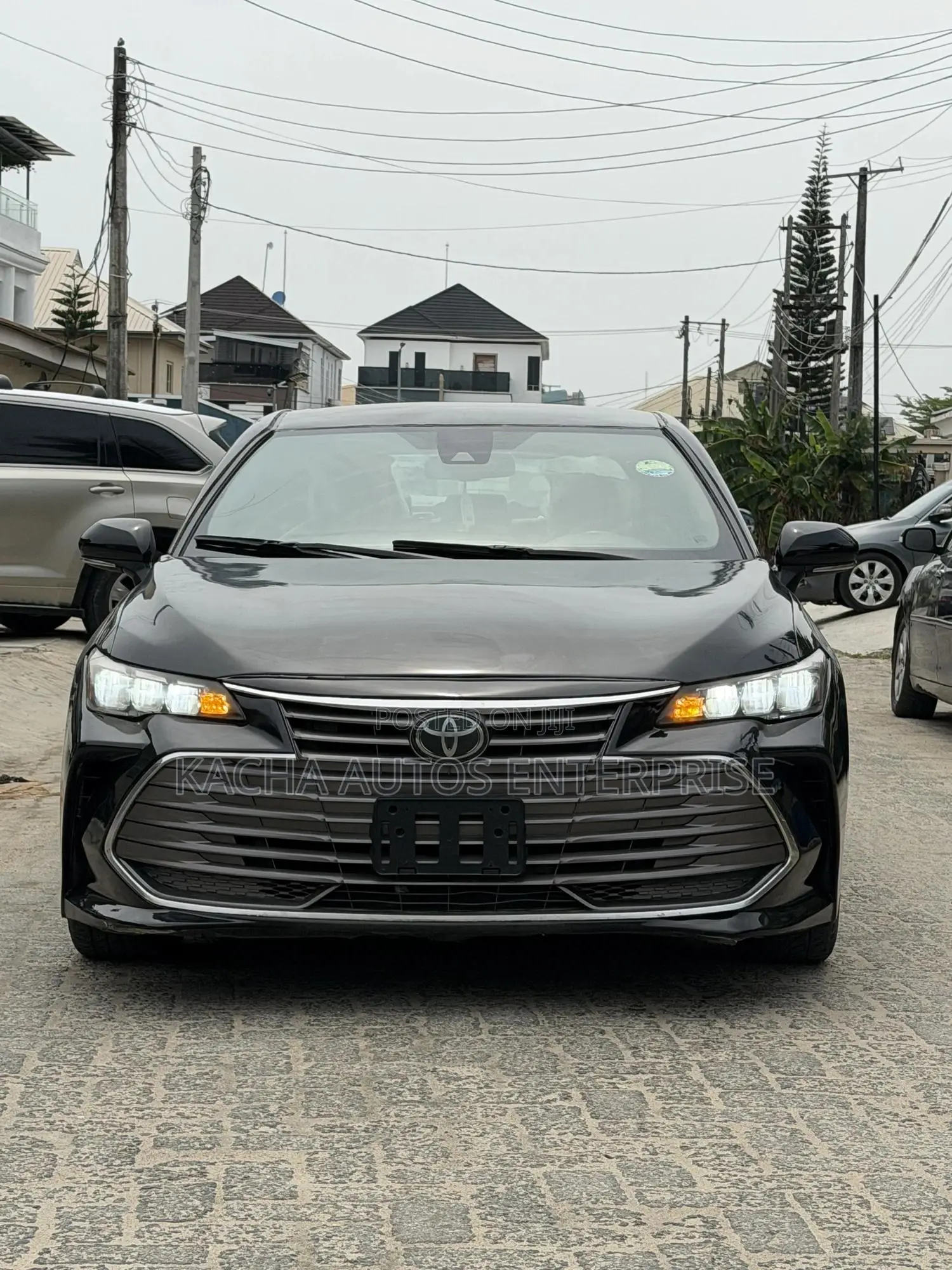 Toyota Avalon 2020 Black