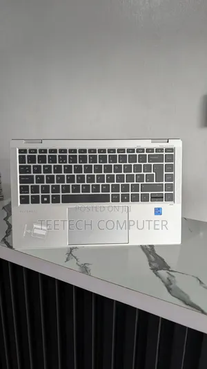 Laptop HP EliteBook 1040 G8 32GB Intel Core i7 SSD 2T