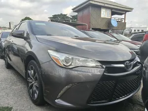 Toyota Camry XSE 4dr Sedan (2.5l 4cyl 6A) 2016 Gray