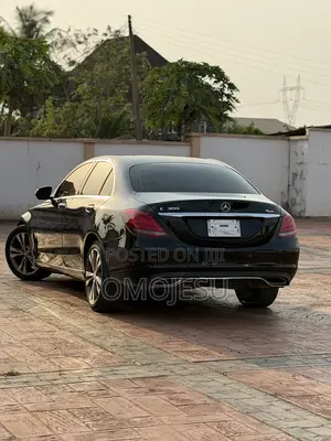 Mercedes-Benz C300 Sport 4Matic Sedan AWD (2.0L 4cyll 7A) 2016 Black