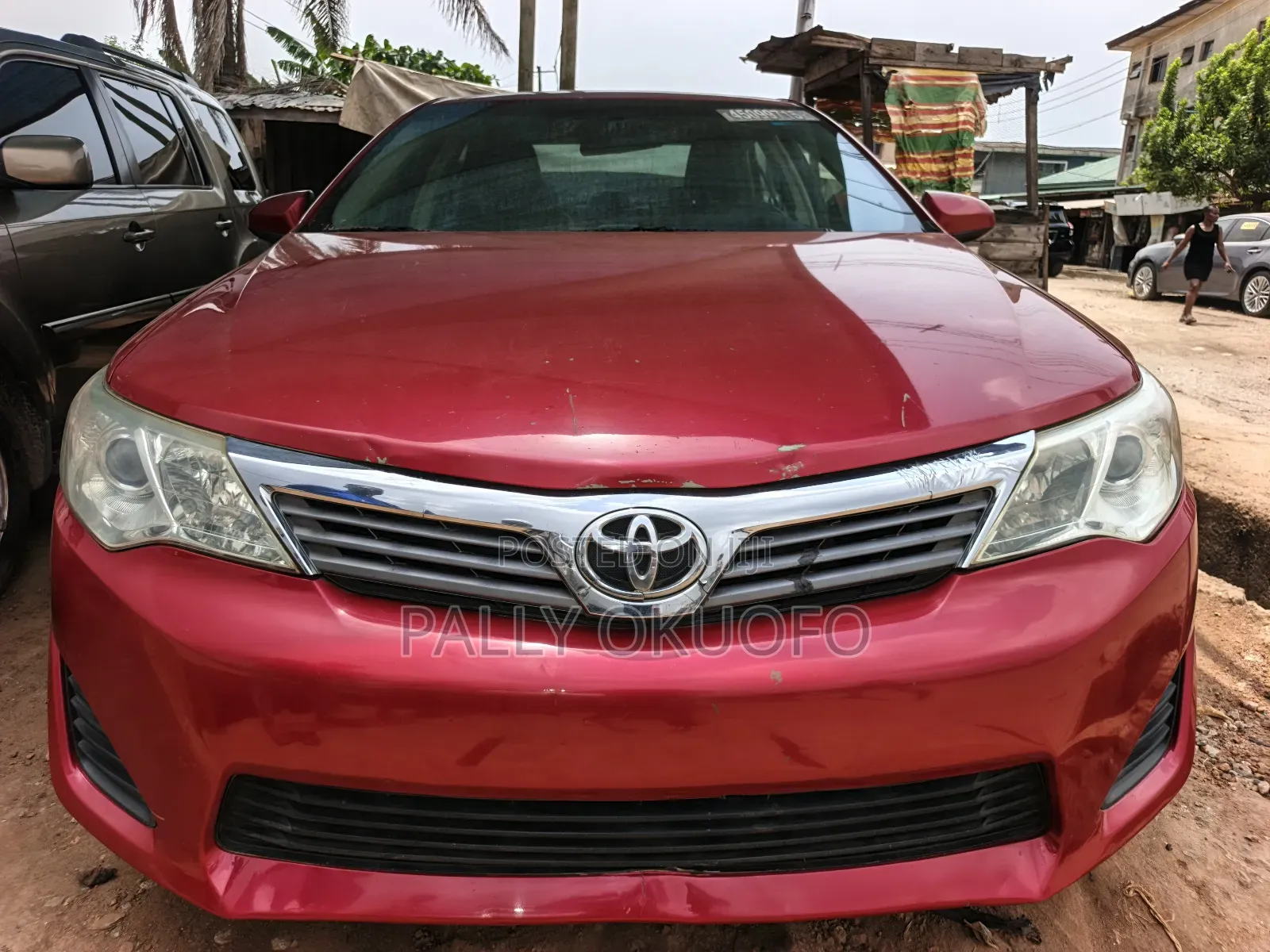 Toyota Camry LE 4dr Sedan (2.5L 4cyl 6A) 2013 Red