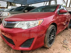 Toyota Camry LE 4dr Sedan (2.5L 4cyl 6A) 2013 Red