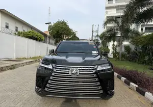 Lexus LX LX 600 2023 Green