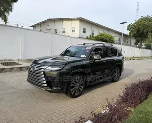 Lexus LX LX 600 2023 Green