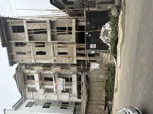 4bdrm Apartment in Jsk Concepts, Surulere for sale