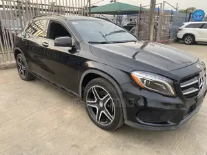 Mercedes-Benz GLA 250 2016 Black