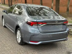 Toyota Corolla LE 2023 Gray