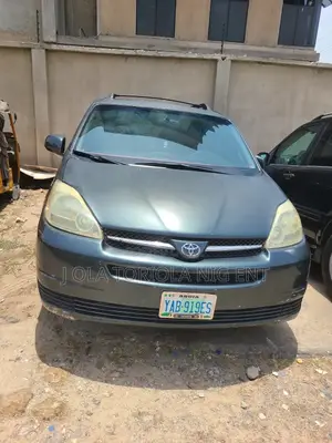 Sienna Bus for Rent