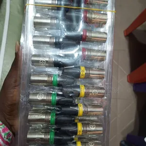 Canon Plugs