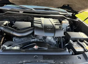 Toyota Land Cruiser 4.6 V8 GXR 2019 Black