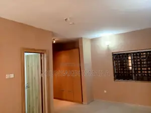 3bdrm Block of Flats in Anthony Enahoro for sale