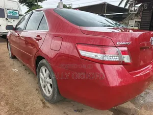 Toyota Camry LE 4dr Sedan (2.5L 4cyl 6AM) 2010 Red