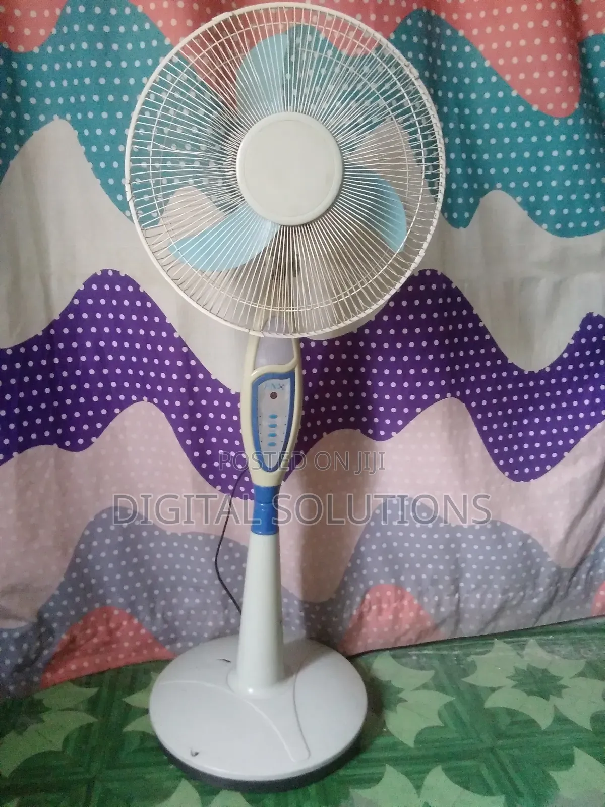 18" Rechargeable Standing Fan.