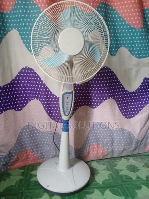 18" Rechargeable Standing Fan.