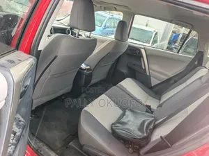Toyota RAV4 XLE 4dr SUV (2.5L 4cyl 6A) 2014 Red