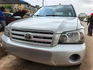 Toyota Highlander V6 AWD 2004 Silver