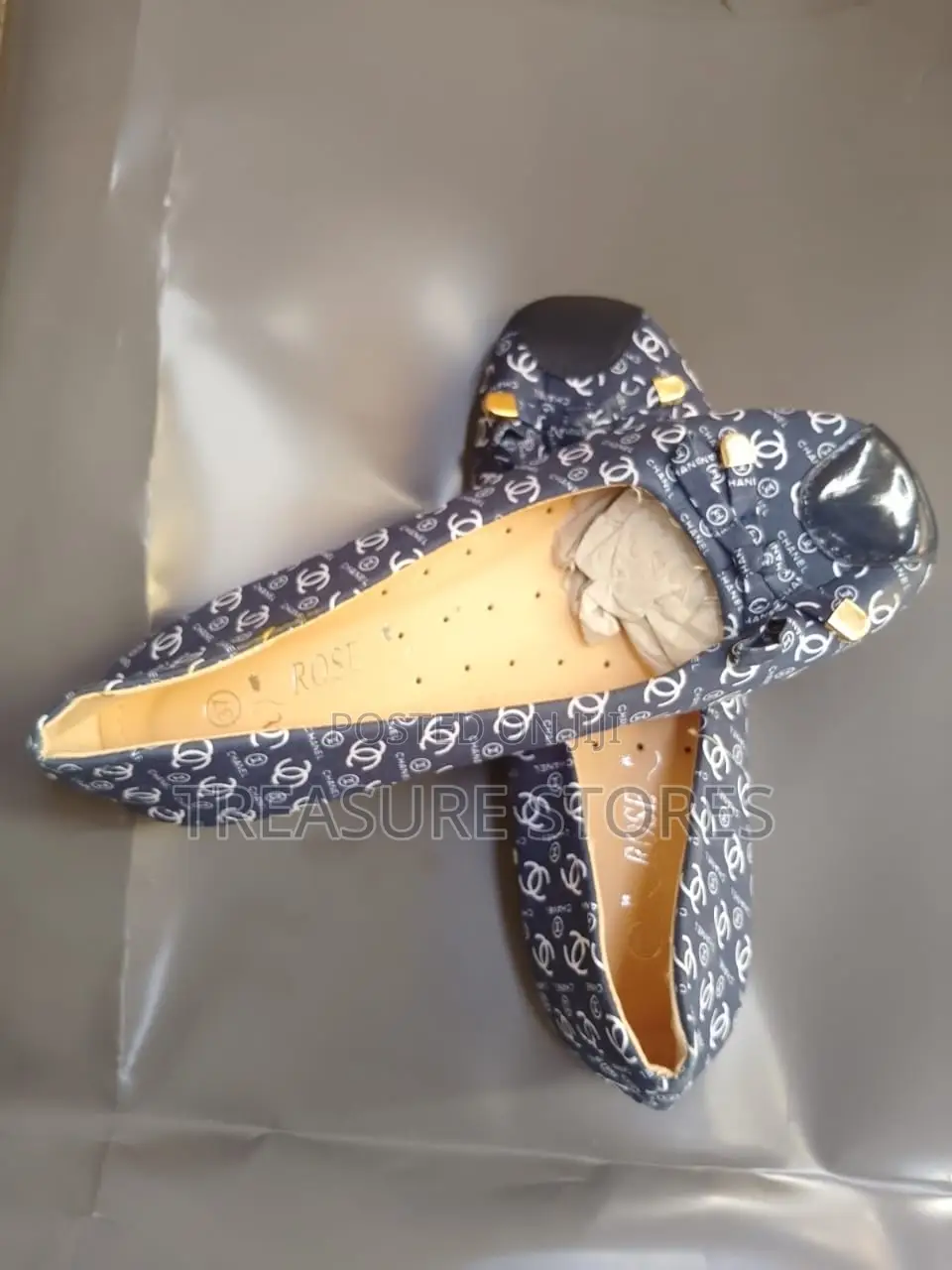 Ladies Flat Shoes