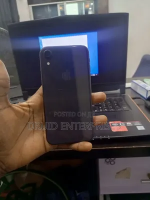Apple iPhone XR 64 GB Black