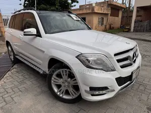 Mercedes-Benz GLK-Class 350 4MATIC 2014 White