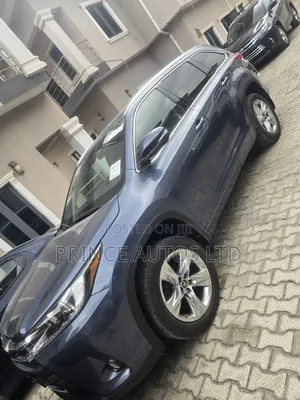 Toyota Highlander Limited 4x4 V6 (3.5L 6cyl 8A) 2018 Blue