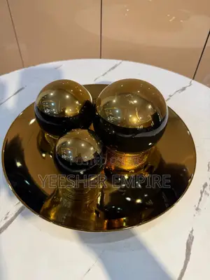 Unique Center Table Decor Set