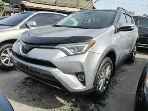 Toyota RAV4 Limited AWD (2.5L 4cyl 6A) 2017 Silver