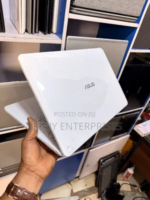 Laptop Asus F542UA 8GB Intel Core i3 HDD 500GB