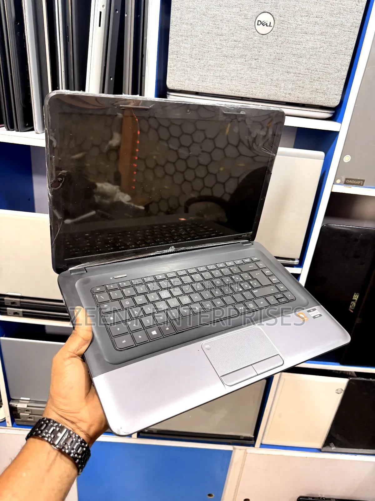 Laptop HP 655 4GB AMD HDD 320GB