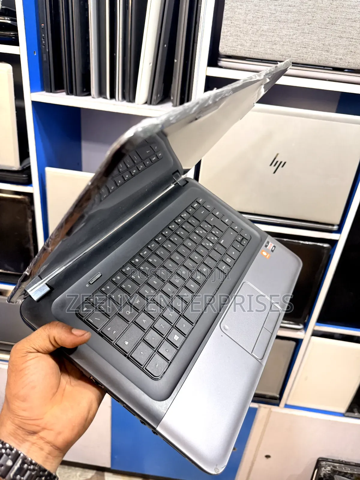 Laptop HP 655 4GB AMD HDD 320GB