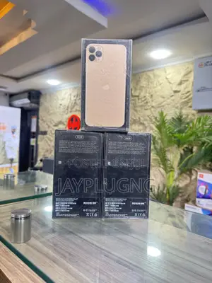 New Apple iPhone 11 Pro Max 64 GB Gold