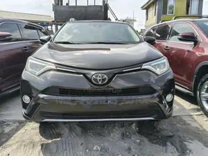 Toyota RAV4 Limited FWD (2.5L 4cyl 6A) 2016 Black