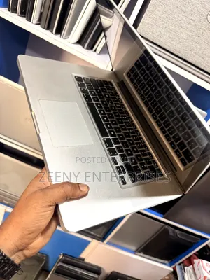 Laptop Apple MacBook 2010 8GB Intel Core i7 HDD 320GB