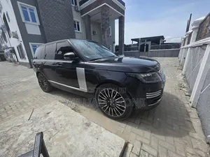 Land Rover Range Rover Vogue 2014 Black