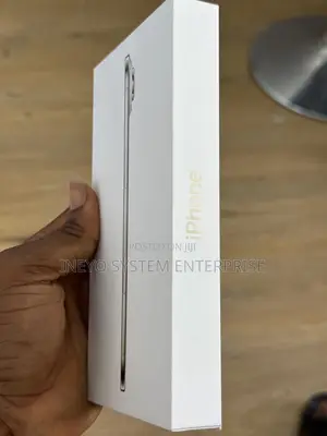 New Apple iPhone Air 256 GB Gold