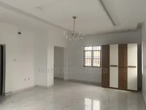 3bdrm Townhouse / Terrace in Woji Estate for rent