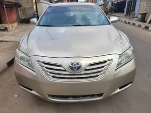 Toyota Camry 2008 Gold