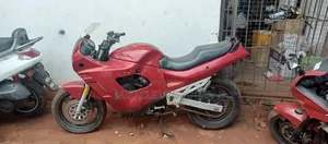 Suzuki 1999 Red