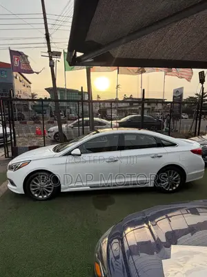 Hyundai Sonata Limited w/Brown Leather 4dr Sedan (2.4L 4cyl 6A) 2015