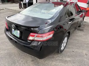 Toyota Camry LE 4dr Sedan (2.5L 4cyl 6AM) 2010 Black