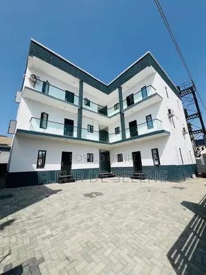 1bdrm Block of Flats in Off Lekki-Epe Expressway for sale