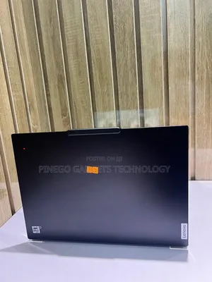 Laptop Lenovo Thinkpad P14s 32GB Intel Core Ultra 7 SSD 1T